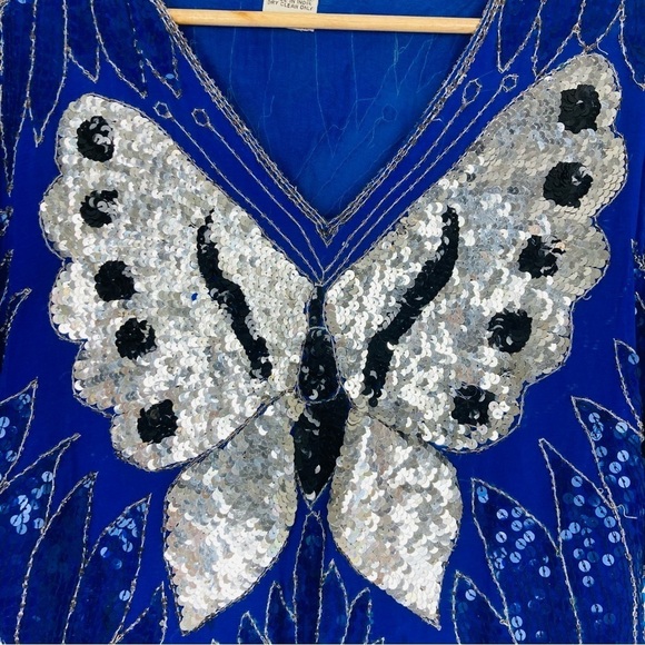 Vintage 80 silk sequined butterfly top. Silver and cobalt/royal blue sequins. - Picture 3 of 6